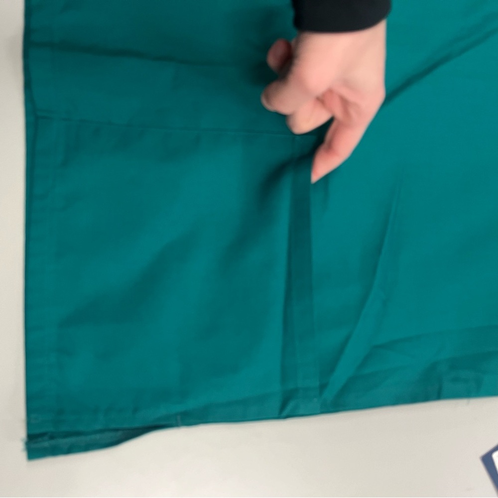 NWT Cherokee Workwear Hunter Green 4700 Scrub Top Size 3XL - Picture 3 of 7
